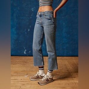 BDG Cropped Cowboy Jeans - Size 29
